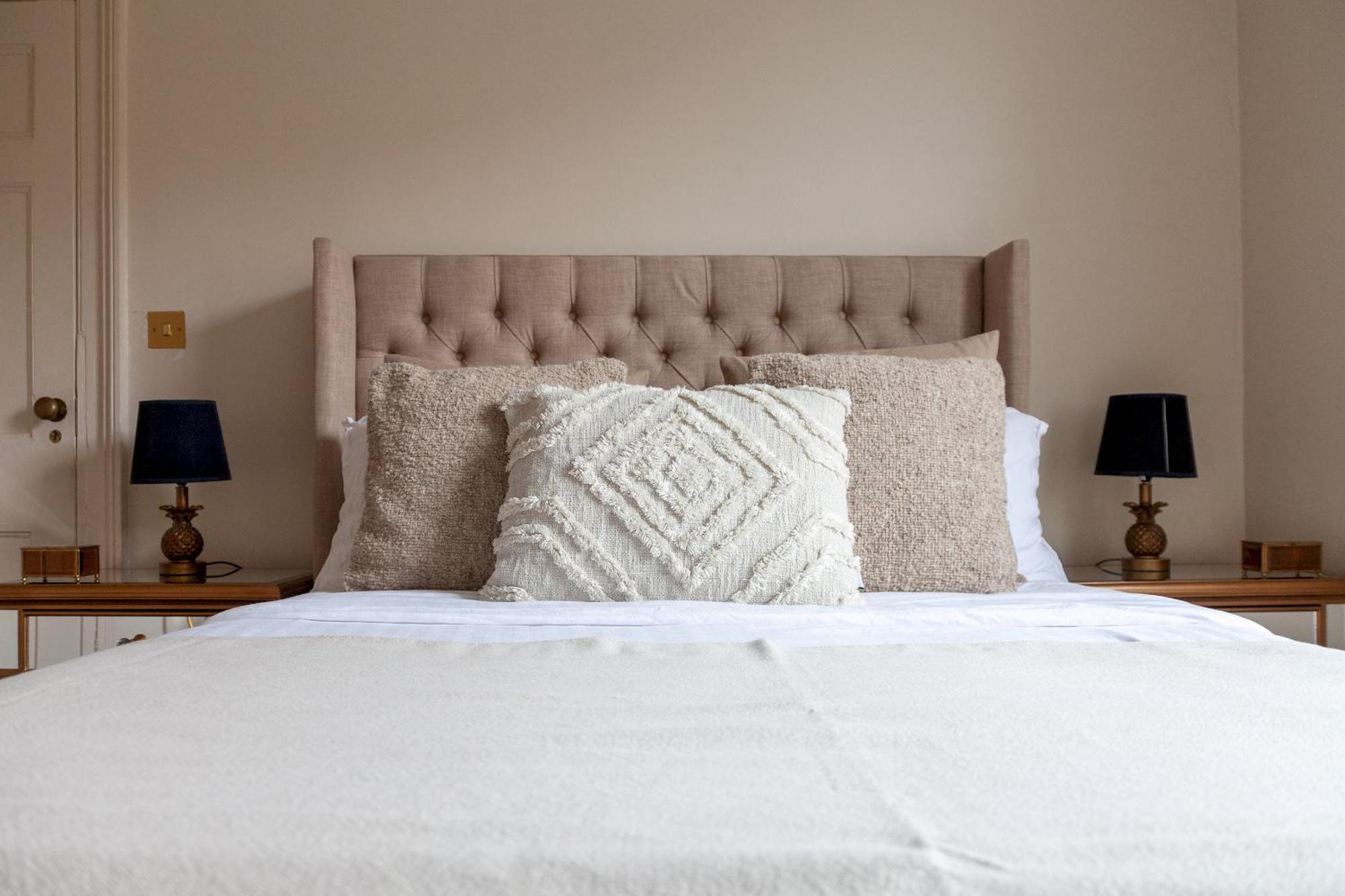 The New Cross Premier Rooms Лондон Екстериор снимка
