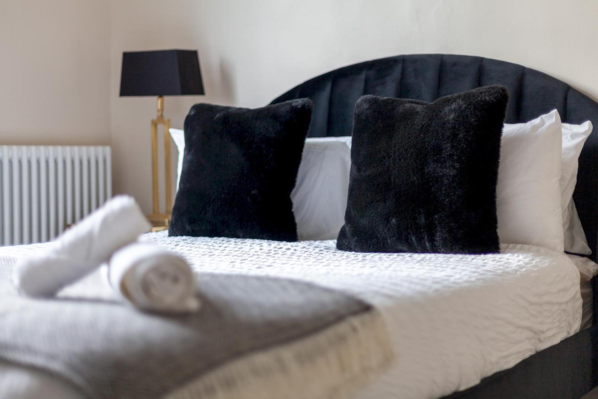 The New Cross Premier Rooms Лондон Екстериор снимка