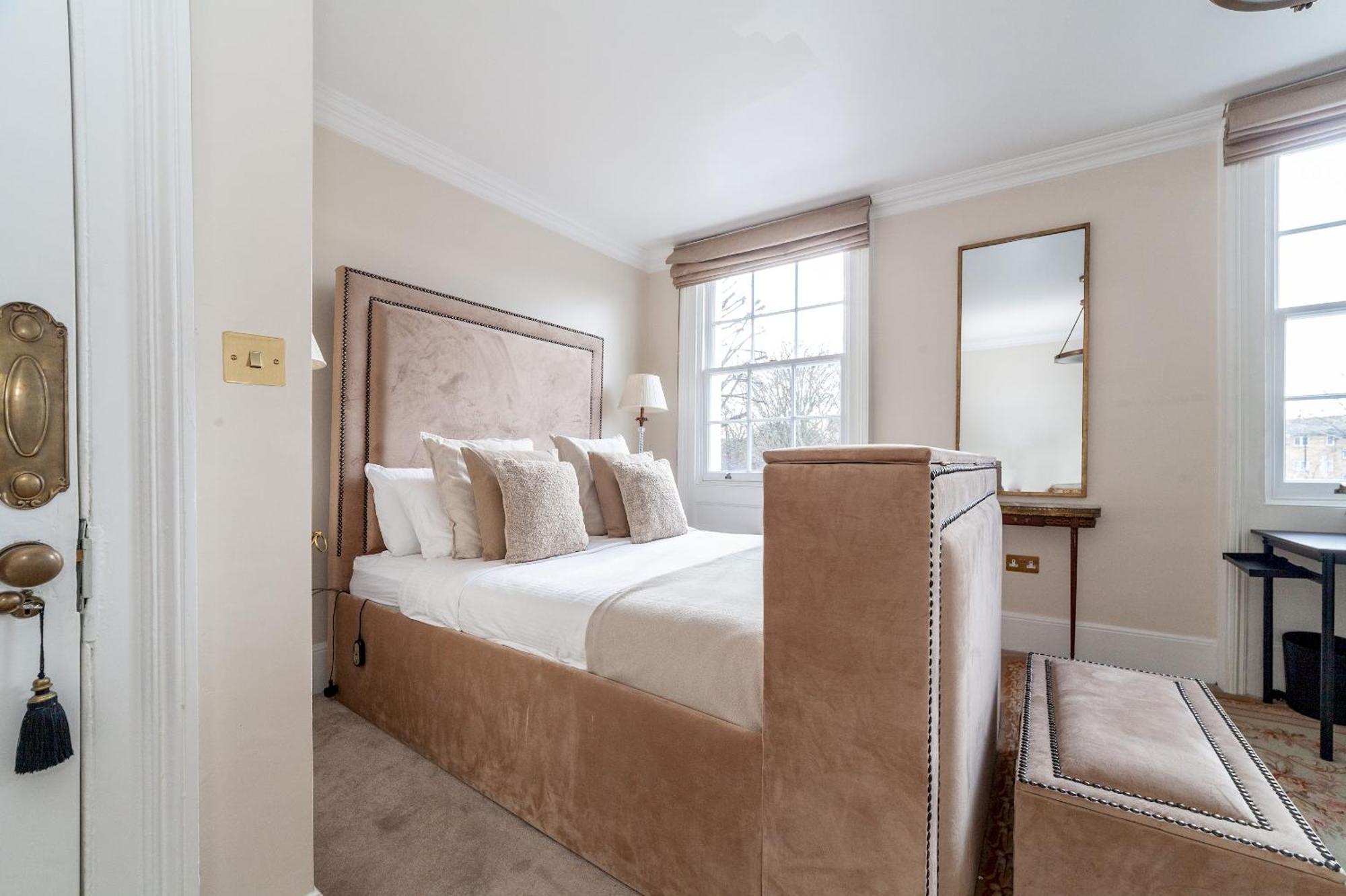 The New Cross Premier Rooms Лондон Екстериор снимка